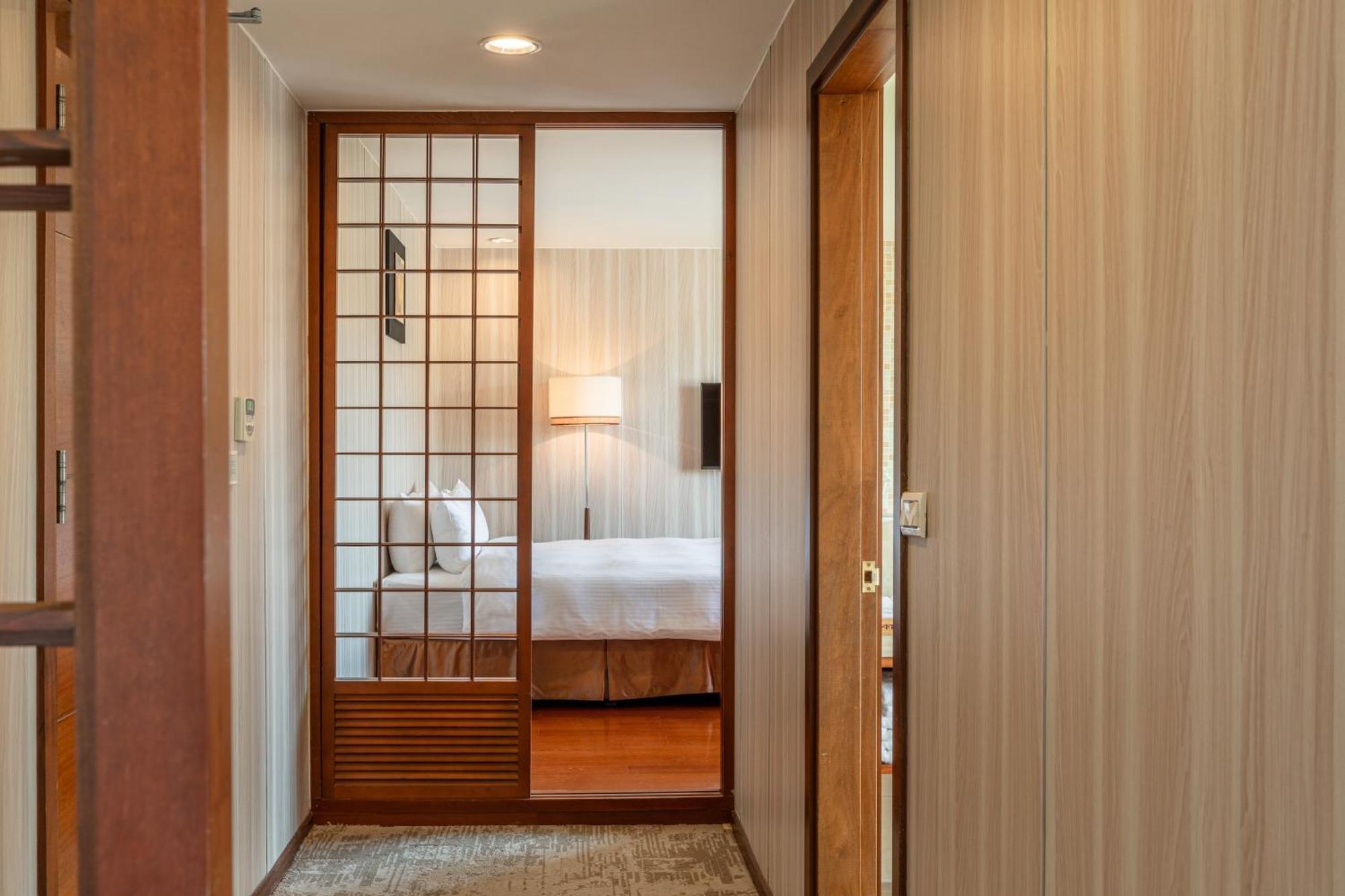 水漾月明度假文旅 Hotell Touwu Exteriör bild